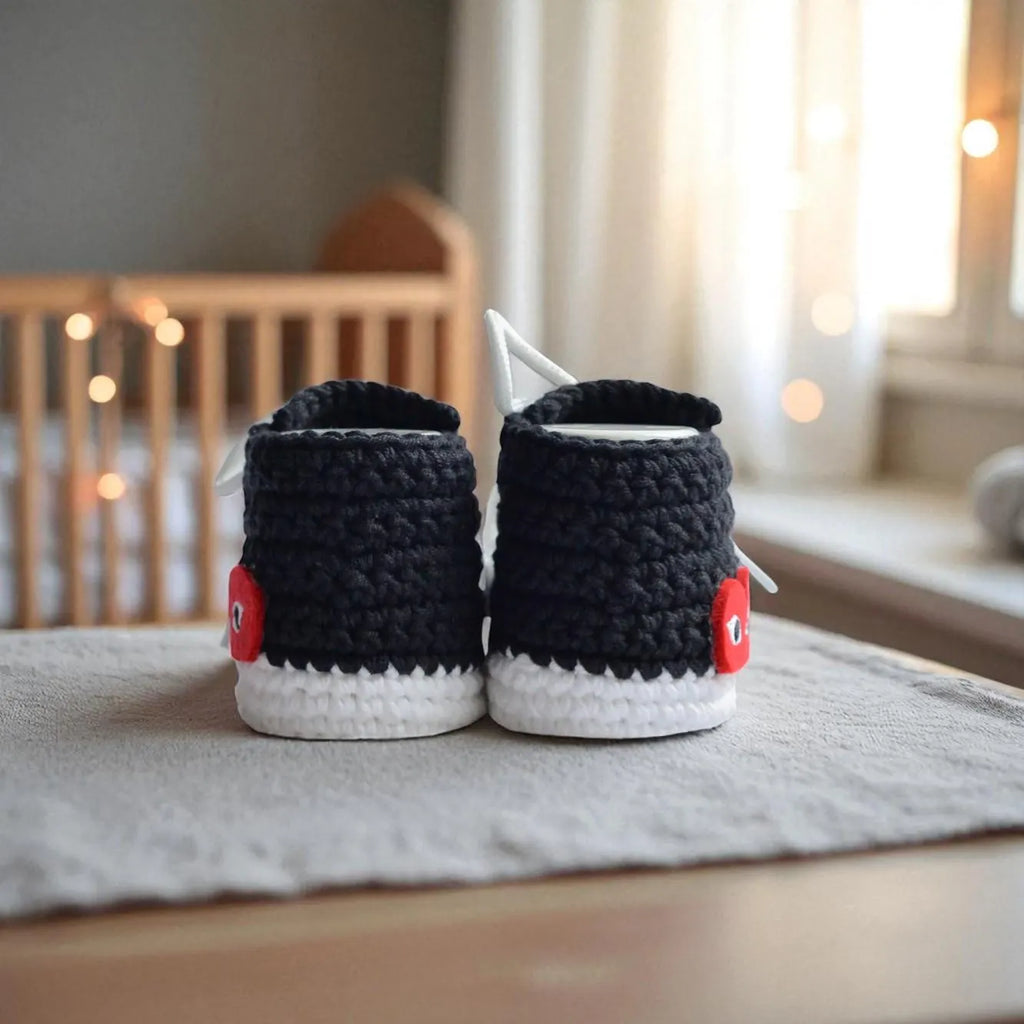 Crochet Baby Booties - Black Baby Booties - Baby Shower Gift - Newborn Booties